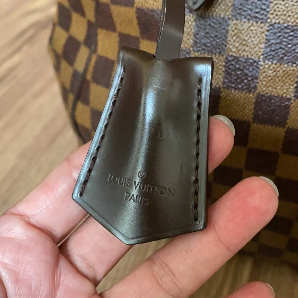 A86- 💯 Authentic Louis Vuitton Verona GM bag